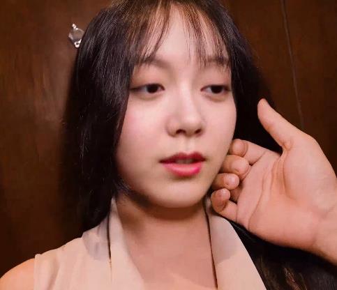 AI-赵今麦